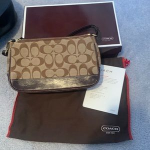 COACH Signature Demi pouch brown/Tan